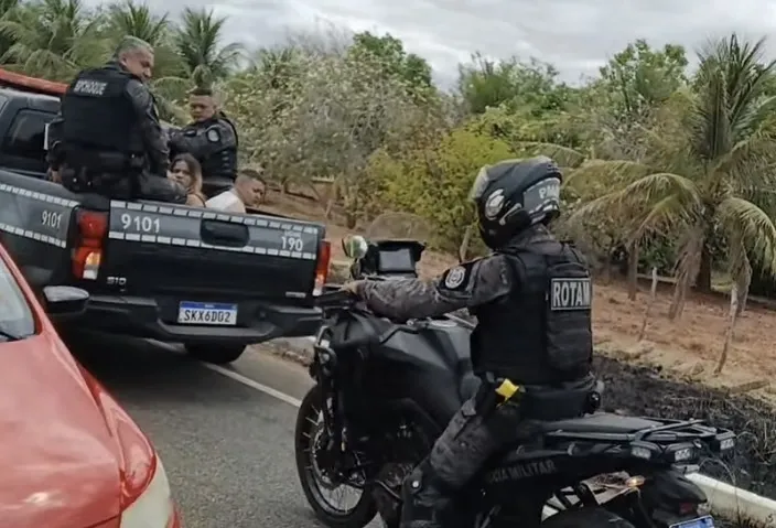 Fuga após assalto termina com quatro presos na entrada de Cajazeiras